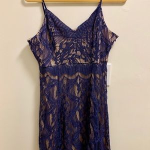 🆕Blue lace cocktail dress with nude underlay